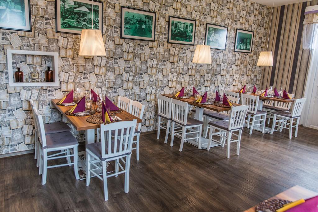 Restaurace Stara Lipa Hotel Ceska Lipa Exterior photo